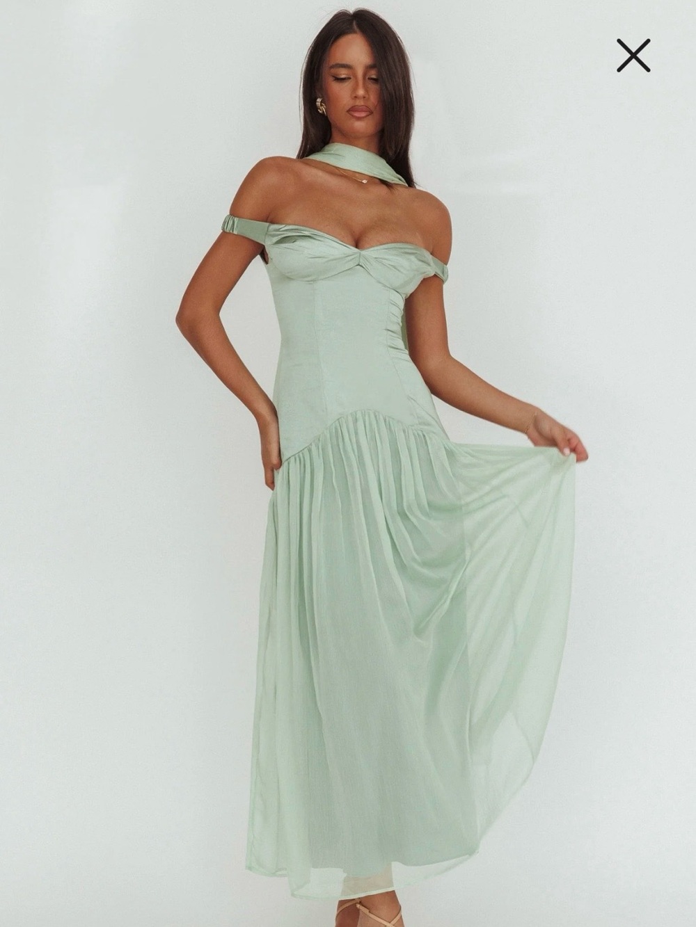 Selfie Leslie Off-Shoulder Mint Green Maxi Dress with Twist Bodice